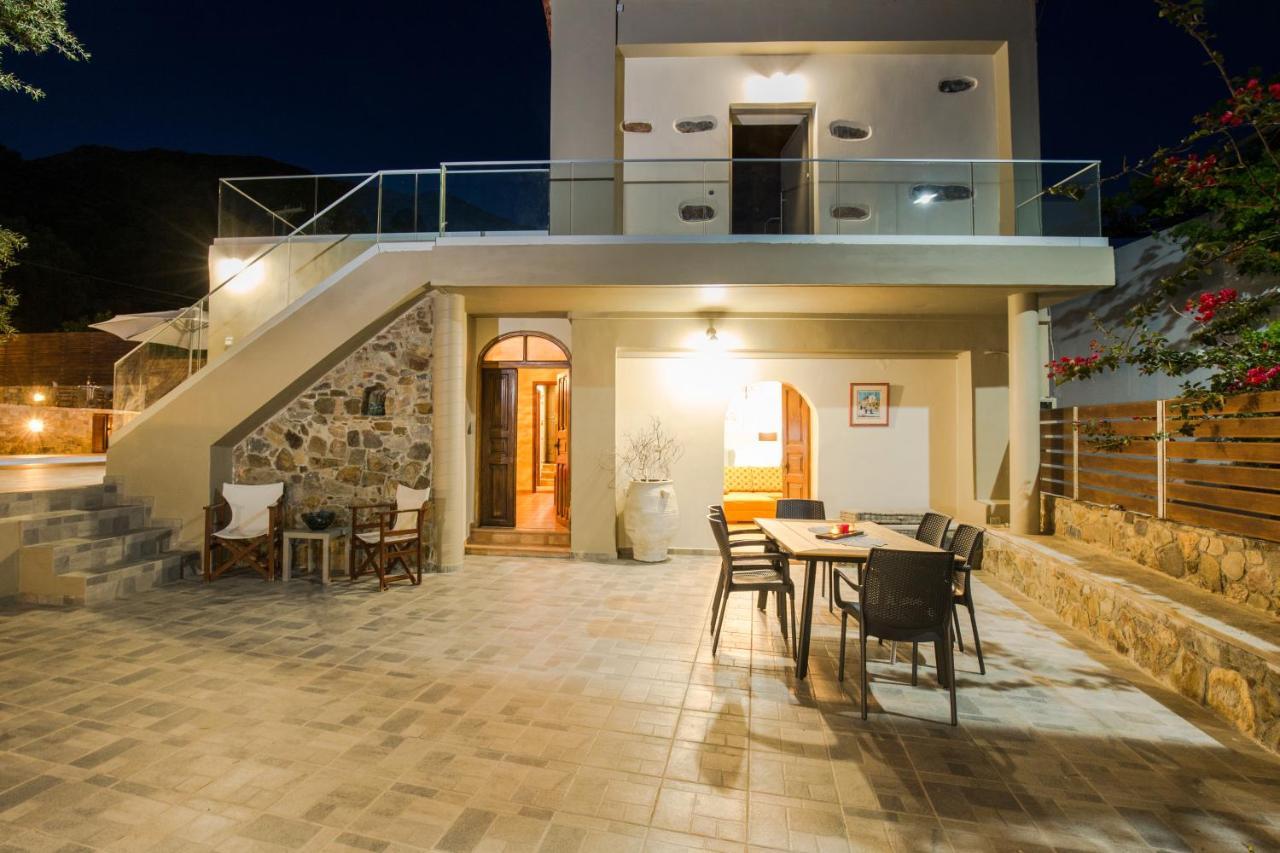 Tzouganos Villa Sfinarion Bagian luar foto