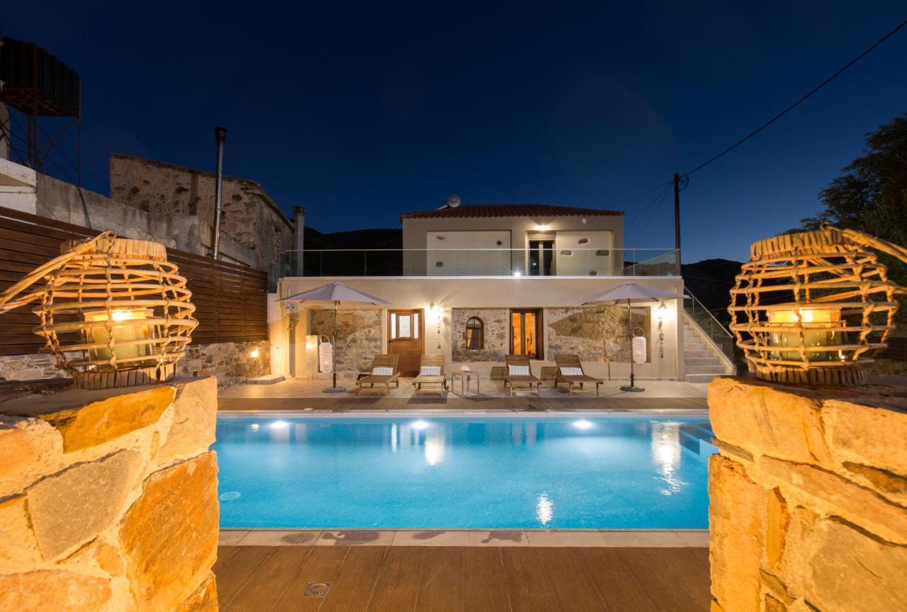Tzouganos Villa Sfinarion Bagian luar foto