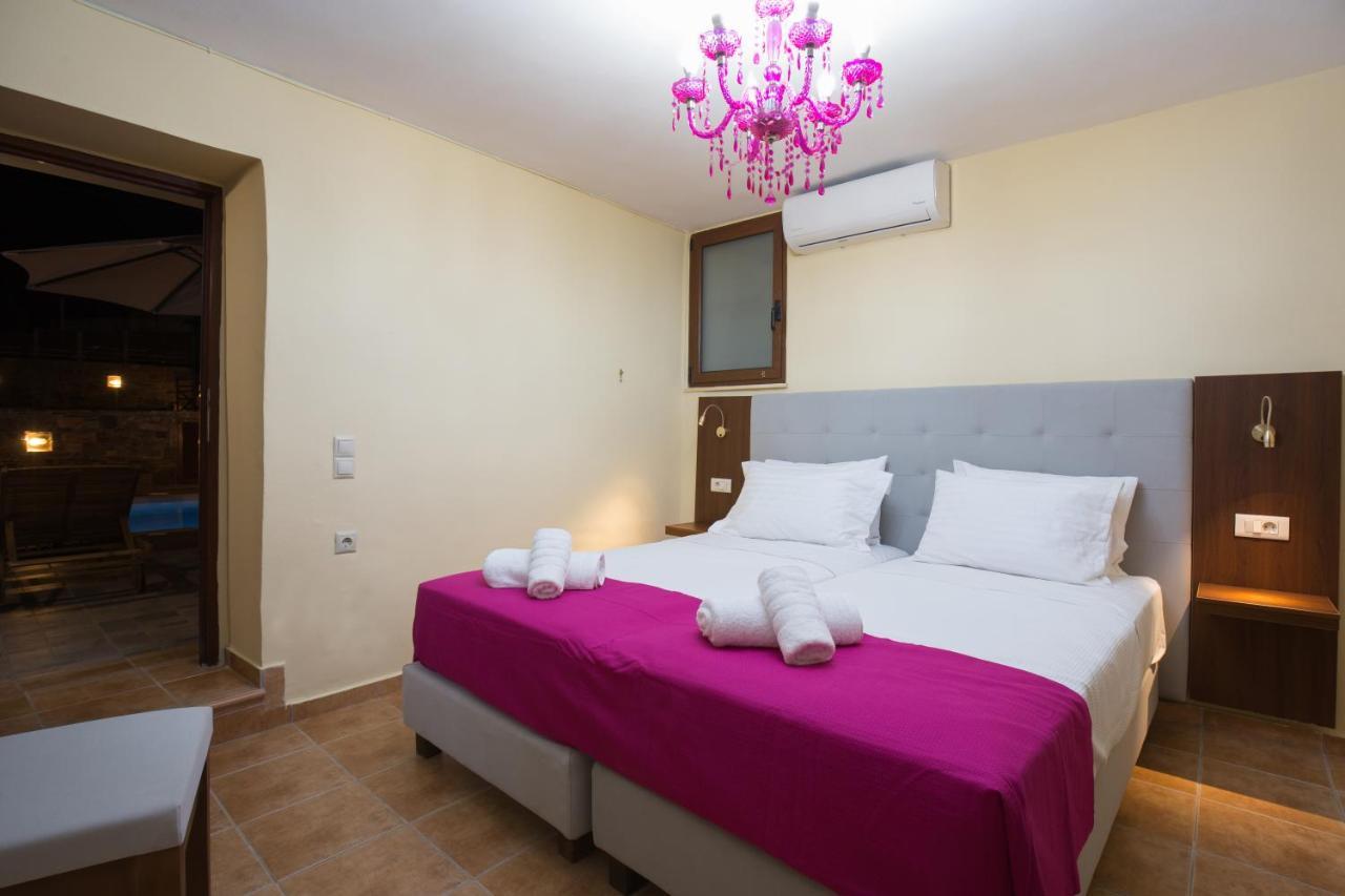 Tzouganos Villa Sfinarion Bagian luar foto