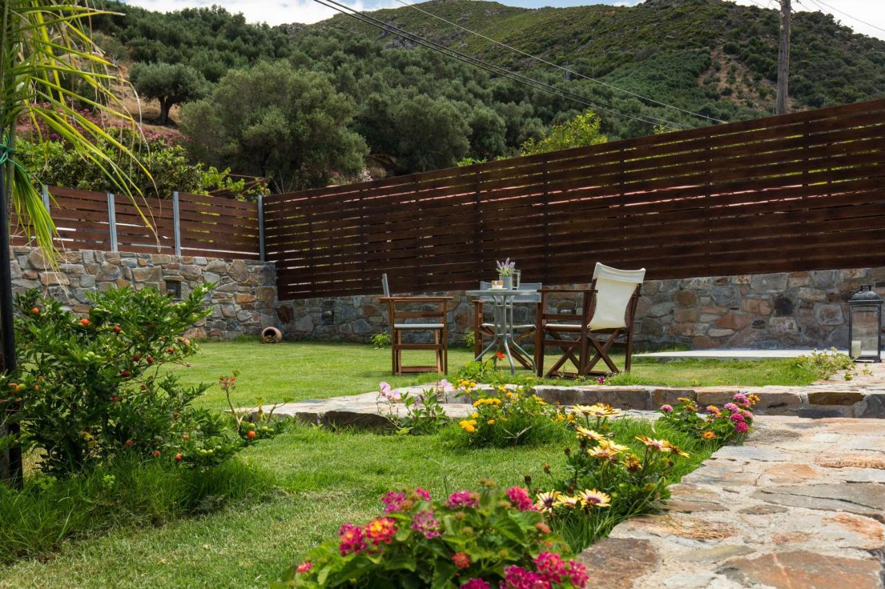 Tzouganos Villa Sfinarion Bagian luar foto