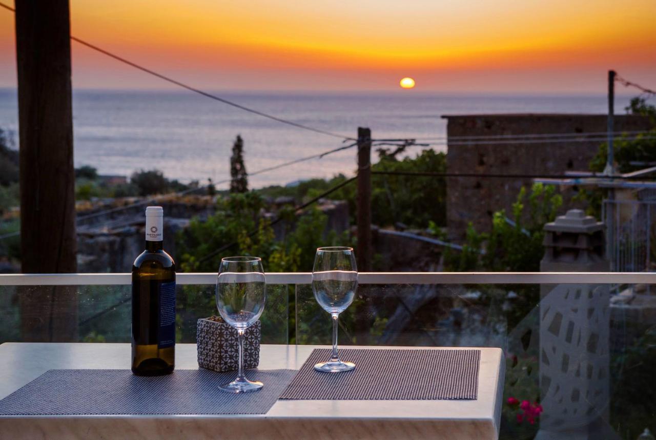 Tzouganos Villa Sfinarion Bagian luar foto